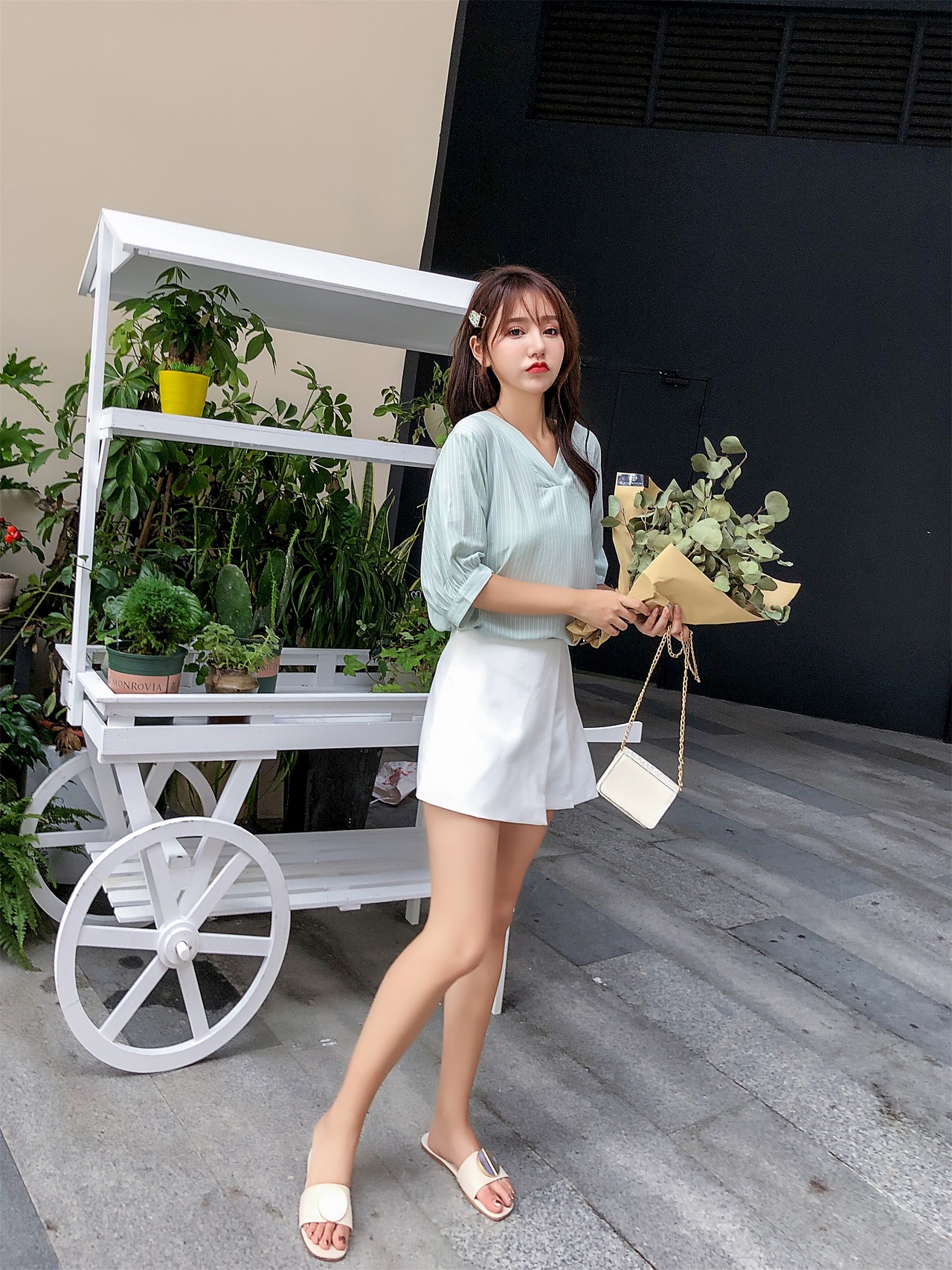 淘宝摄影模特女装拍摄秋冬装拍摄街拍网店拍照服装拍摄