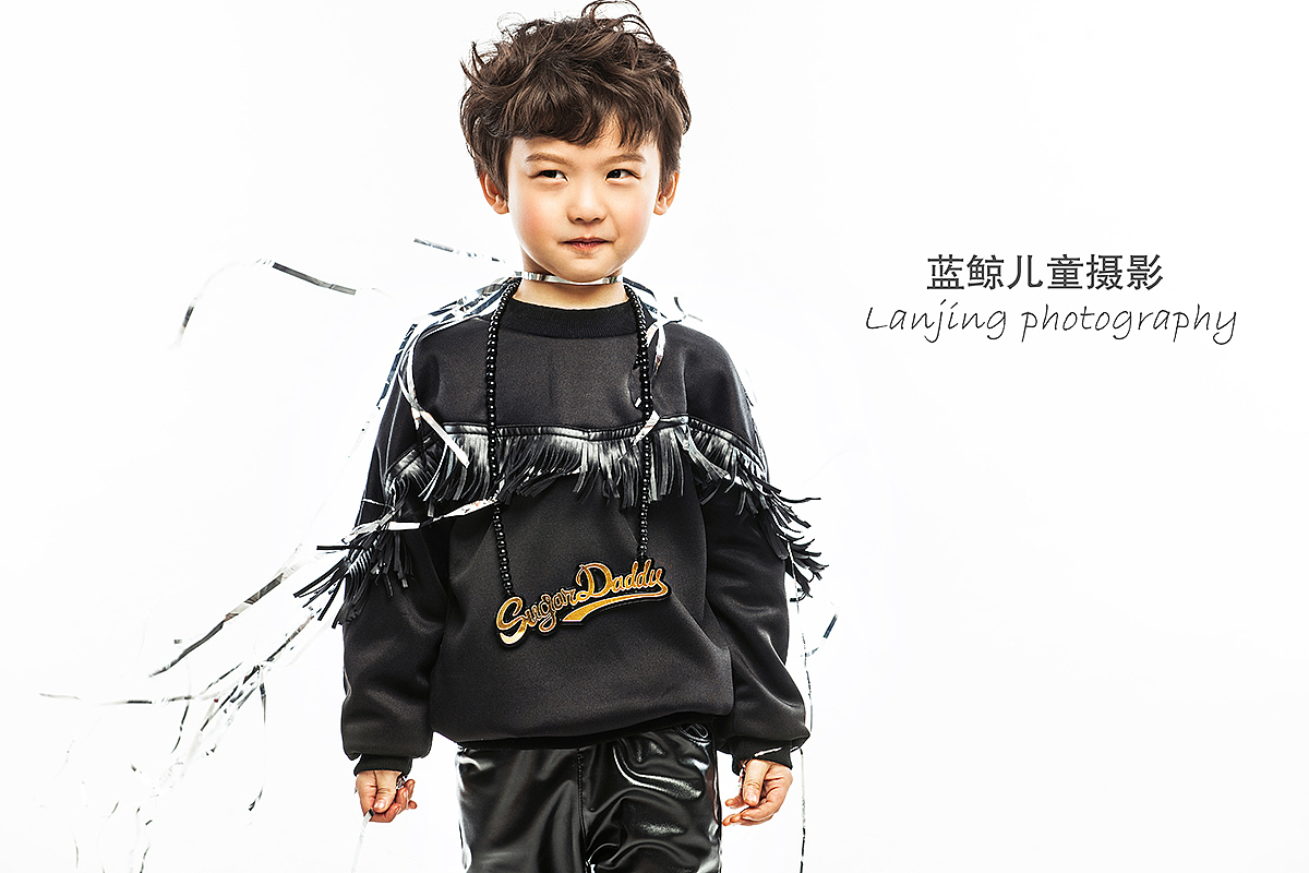 《极速小子》不一样的神态，纪念周岁成长（图ZMTEyOTYwMjg0） - 人像摄影 - 站酷设计师蓝鲸儿童摄影原创素材 - 站酷ZCOOL