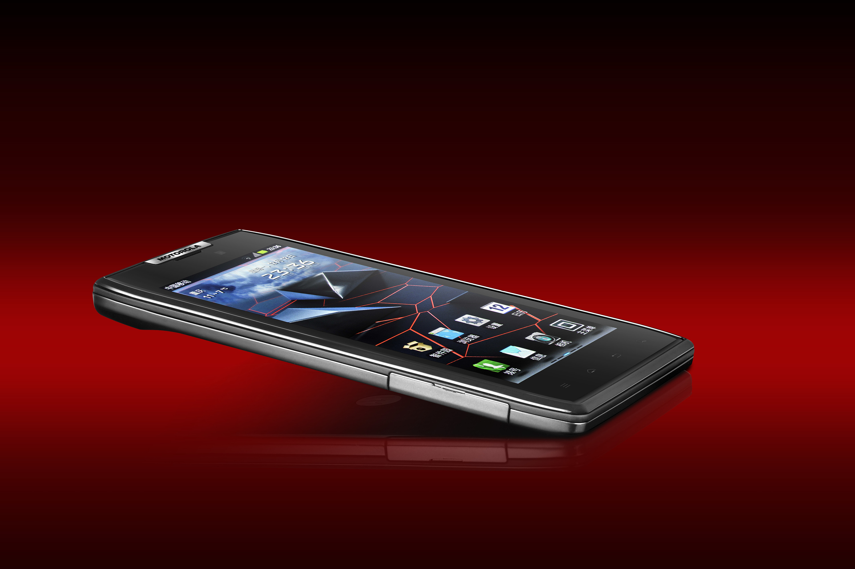 摩托罗拉 droid razr 广告大片~!