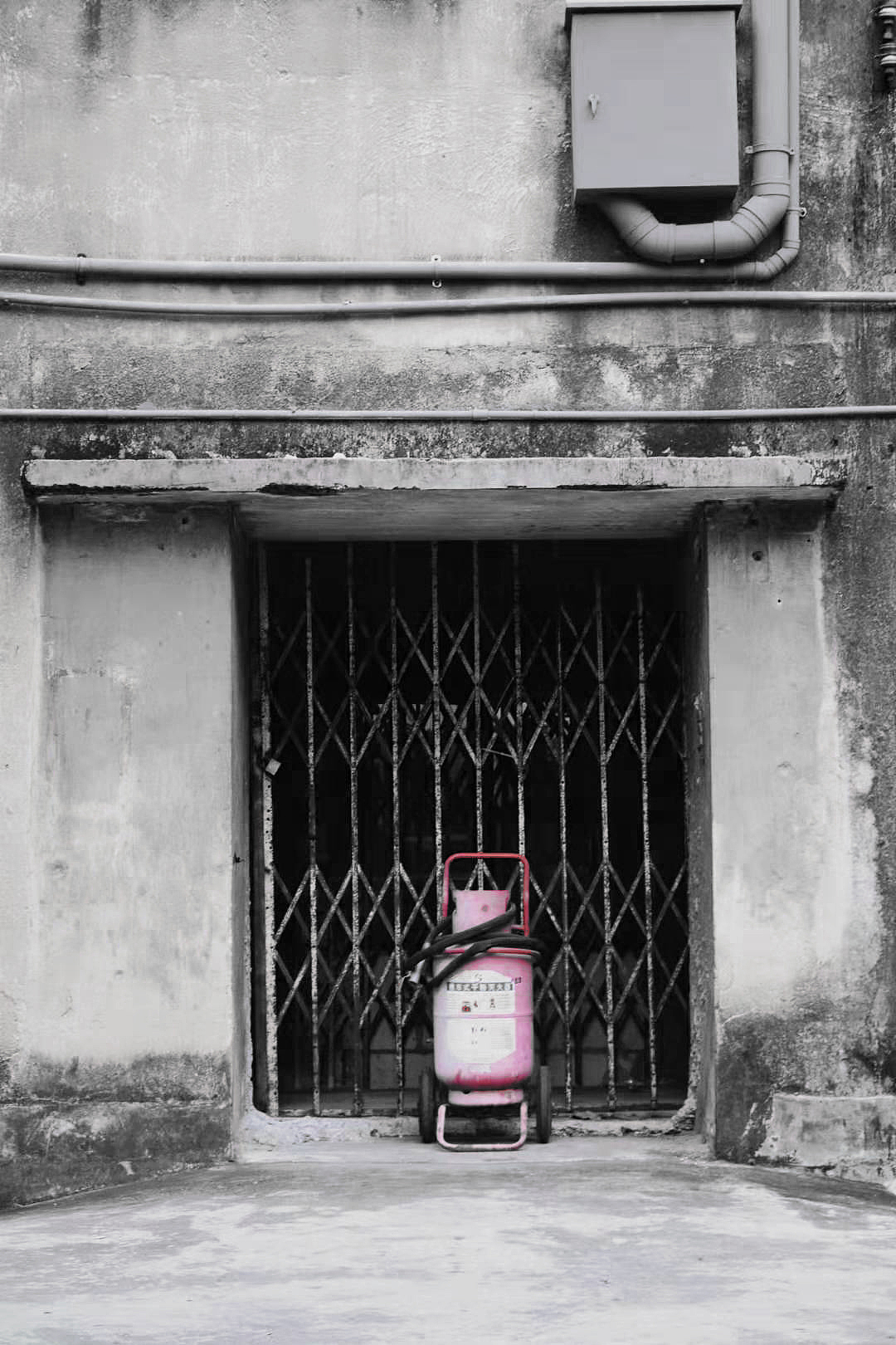 失落之地——红专厂