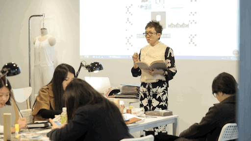氧气 | 于晓丹EmilyYu拍摄及活动策划（图ZMTEwNTI0MDY0） - 宣传物料 - 站酷设计师LunaYeoh原创素材 - 站酷ZCOOL
