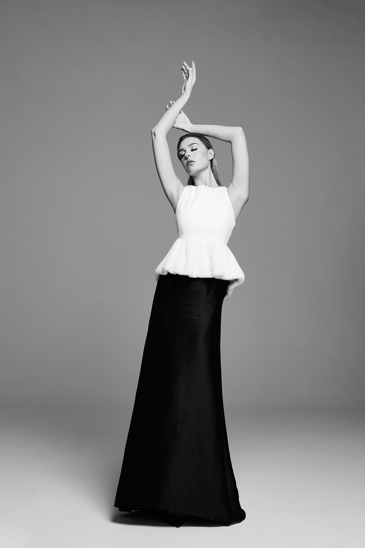 2018年烏克蘭選美冠軍皮草大片（圖ZMjI0MjgwMjg0） - 人像攝影 - 站酷設(shè)計師conorlee原創(chuàng)素材 - 站酷ZCOOL