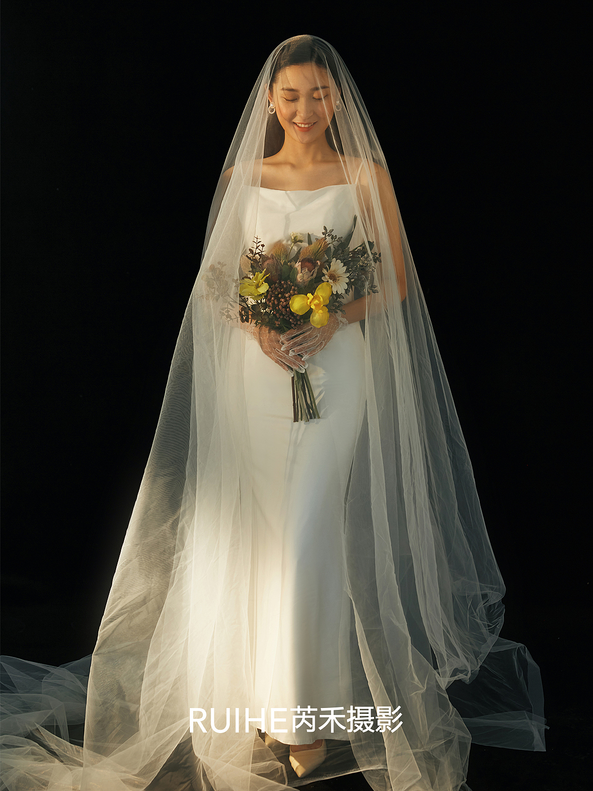 极简爱情的浪漫,将爱人之间的亲密互动用镜头无限放大