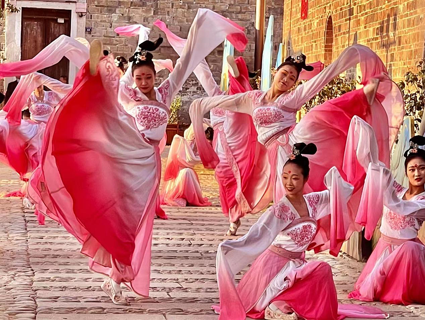 《流芳》越千年——大型沉浸式实景体验空间（图ZMzIzMjU0MzQw） - 商业空间设计 - 站酷设计师设计Alkan原创素材 - 站酷ZCOOL