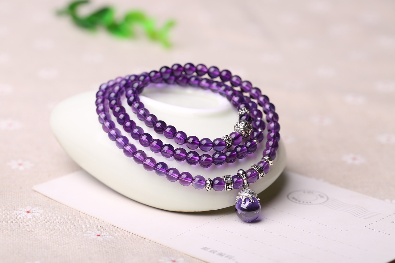 紫水晶多圈手链（图ZNzkxNjYwOTI=） - 产品摄影 - 站酷设计师奇点电商传媒原创素材 - 站酷ZCOOL