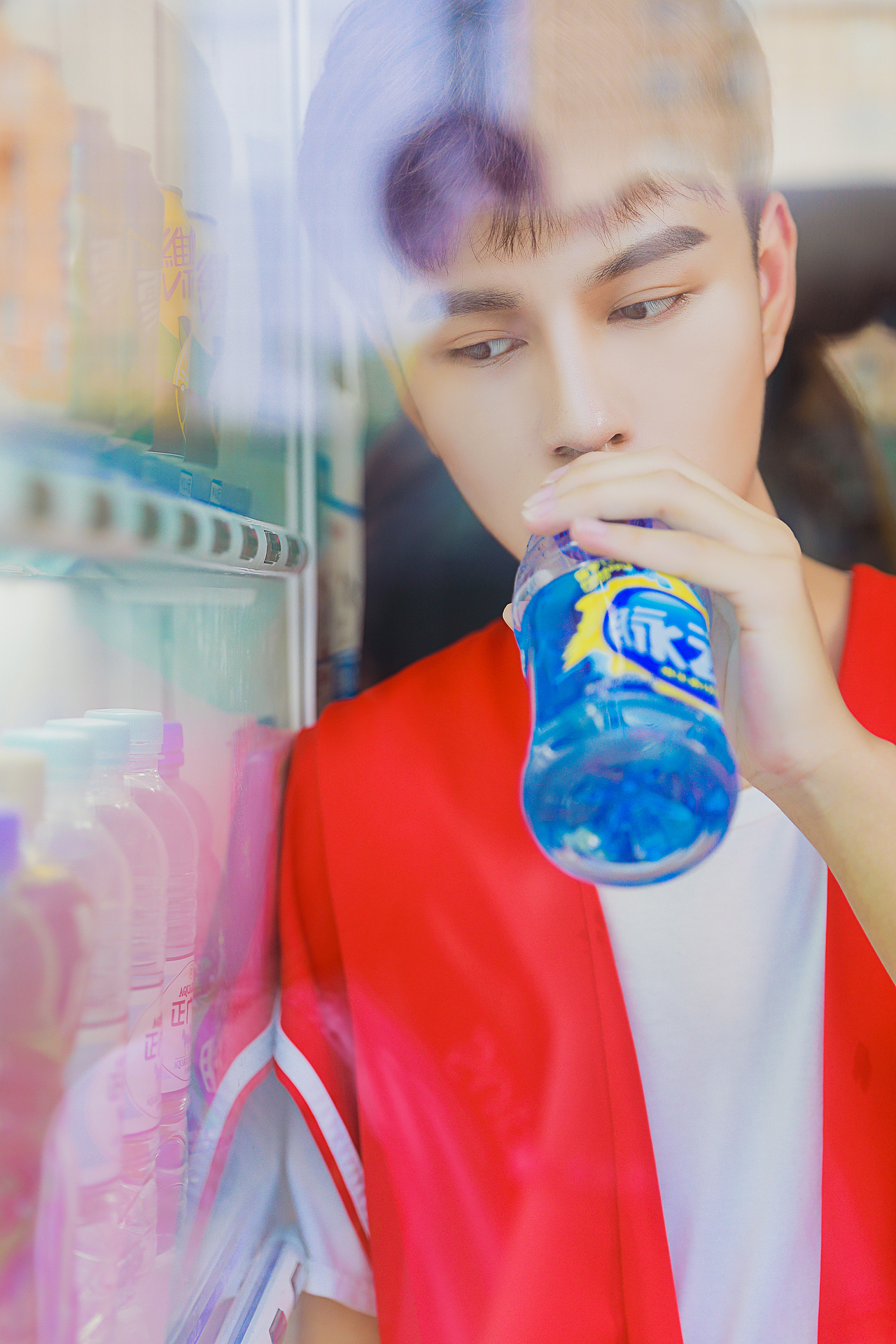 「阳光下的你」