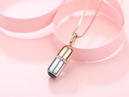 药丸银吊坠简约风/摄影修图/纪录片---（个人主页-ZMzg0NzQyMTI=） - 修图/后期 - 站酷设计师白棱镜原创素材 - 站酷ZCOOL