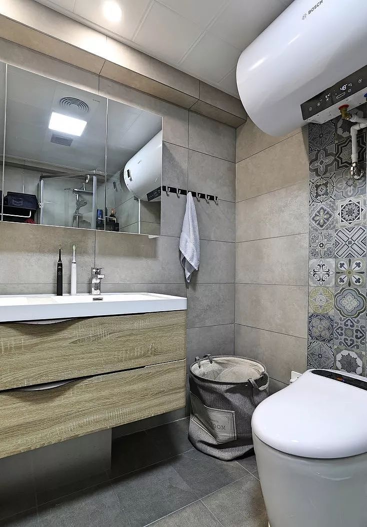 业主是一对年轻夫妇。