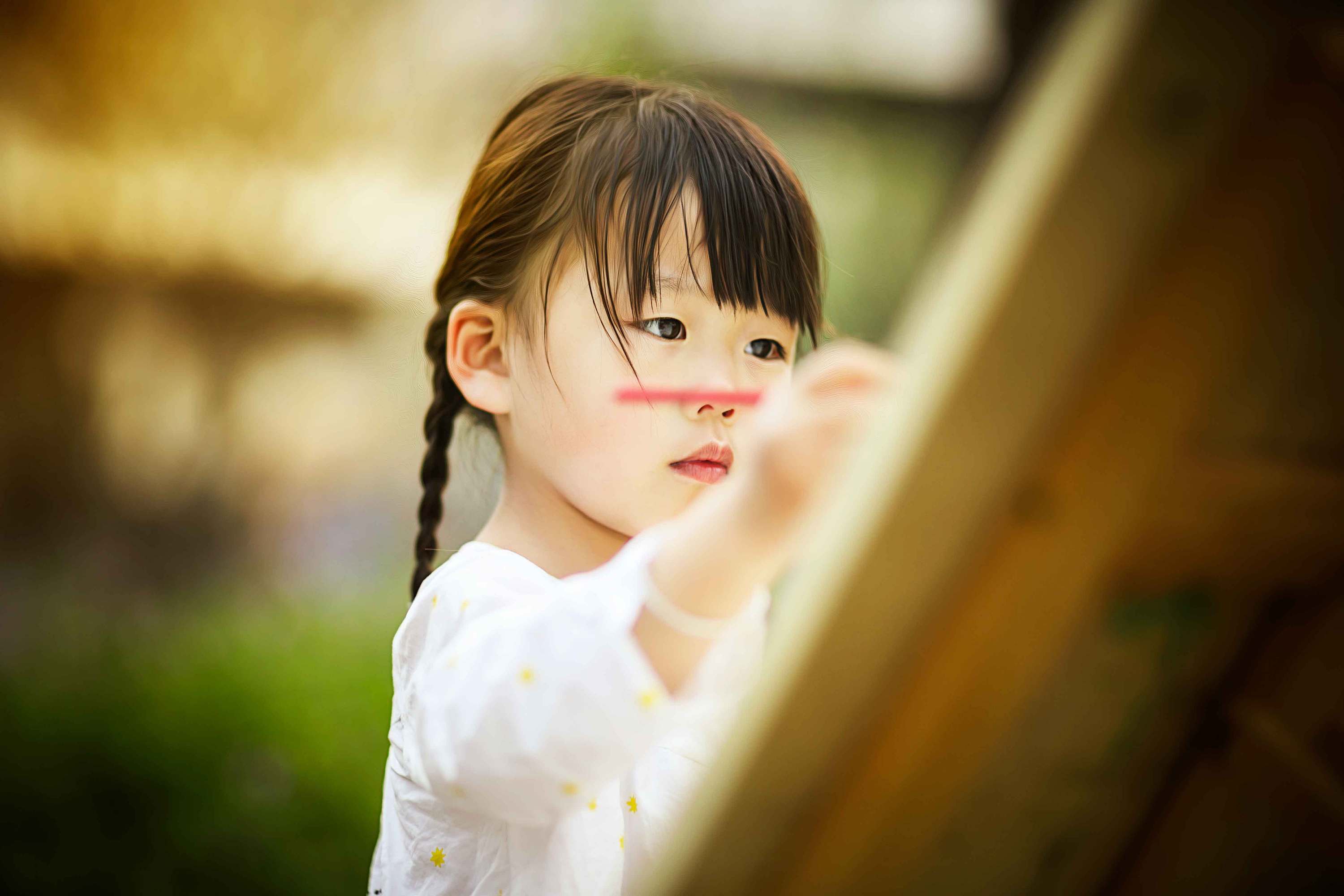 女孩,你的自信在脸上|摄影|人像摄影|十一拍儿童油画风 - 原创作品 - 