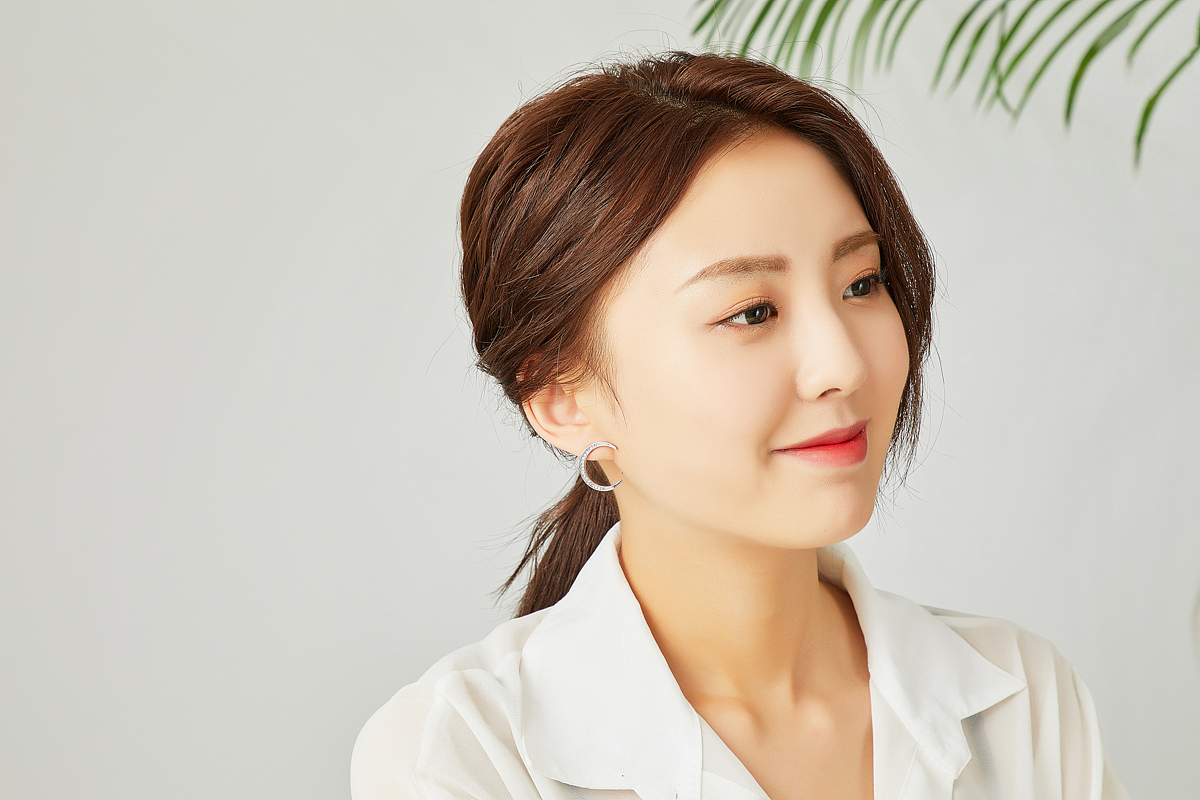 耳钉（图ZMjEwNjI3OTg0） - 人像摄影 - 站酷设计师电商视觉服务商原创素材 - 站酷ZCOOL