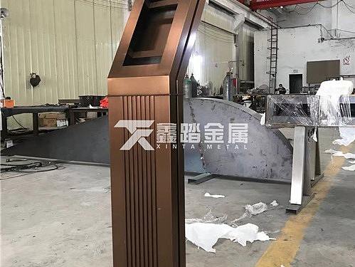 可视对讲机安装立台、不锈钢材质门口立柱才是经典