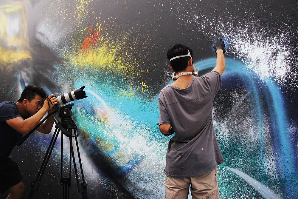 大型即兴互动创作-《猎鹰》 2013 LENOVO MIIX SHOW新品发布会