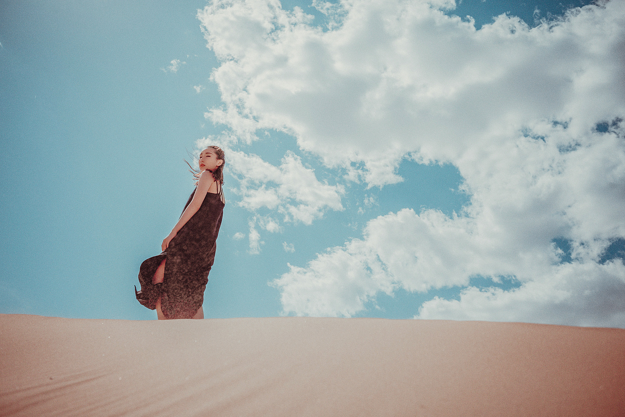 沙旅时光（图ZODIwNjk4MzY=） - 人像摄影 - 站酷设计师吴舒克_原创素材 - 站酷ZCOOL