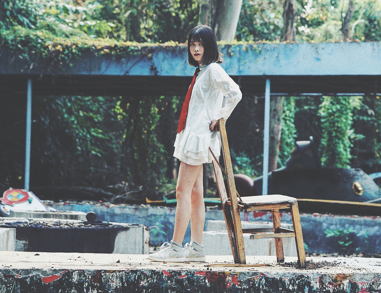 荒废（图ZMTgzMzc2MTQ0） - 人像摄影 - 站酷设计师言某木木原创素材 - 站酷ZCOOL