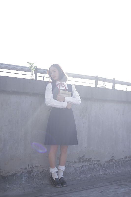 天台（图ZNjU2NDE0NDg=） - 人像摄影 - 站酷设计师何时光原创素材 - 站酷ZCOOL