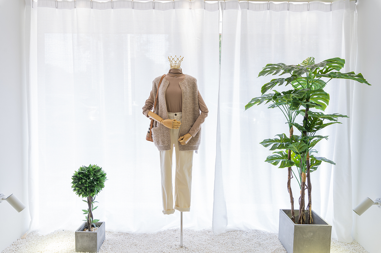 JULY女装店（图ZMjgwNjkxNDQ4） - 商业空间设计 - 站酷设计师未完空间设计原创素材 - 站酷ZCOOL