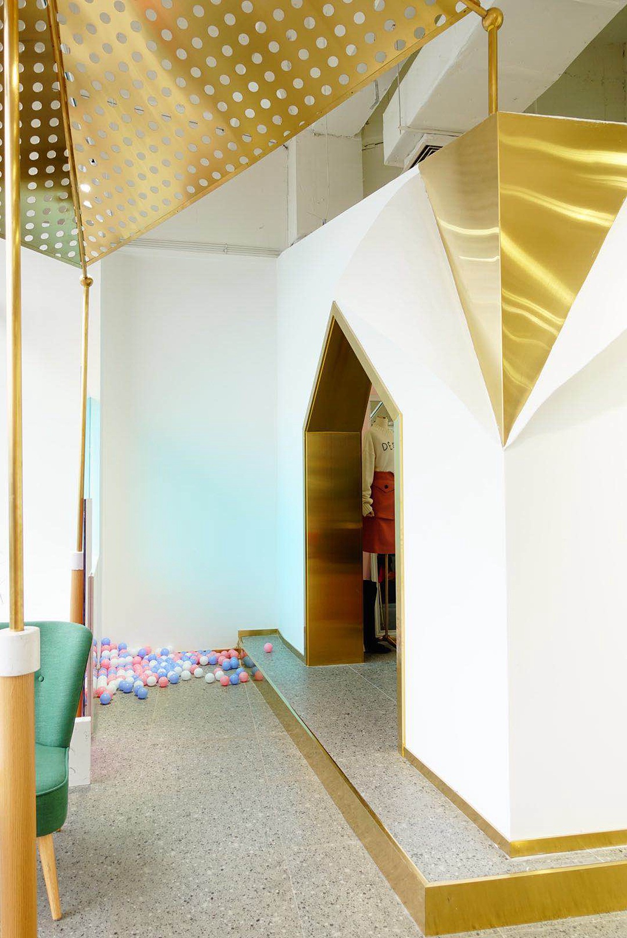 重庆Best & Bestie Will® 全球设计师集合概念店