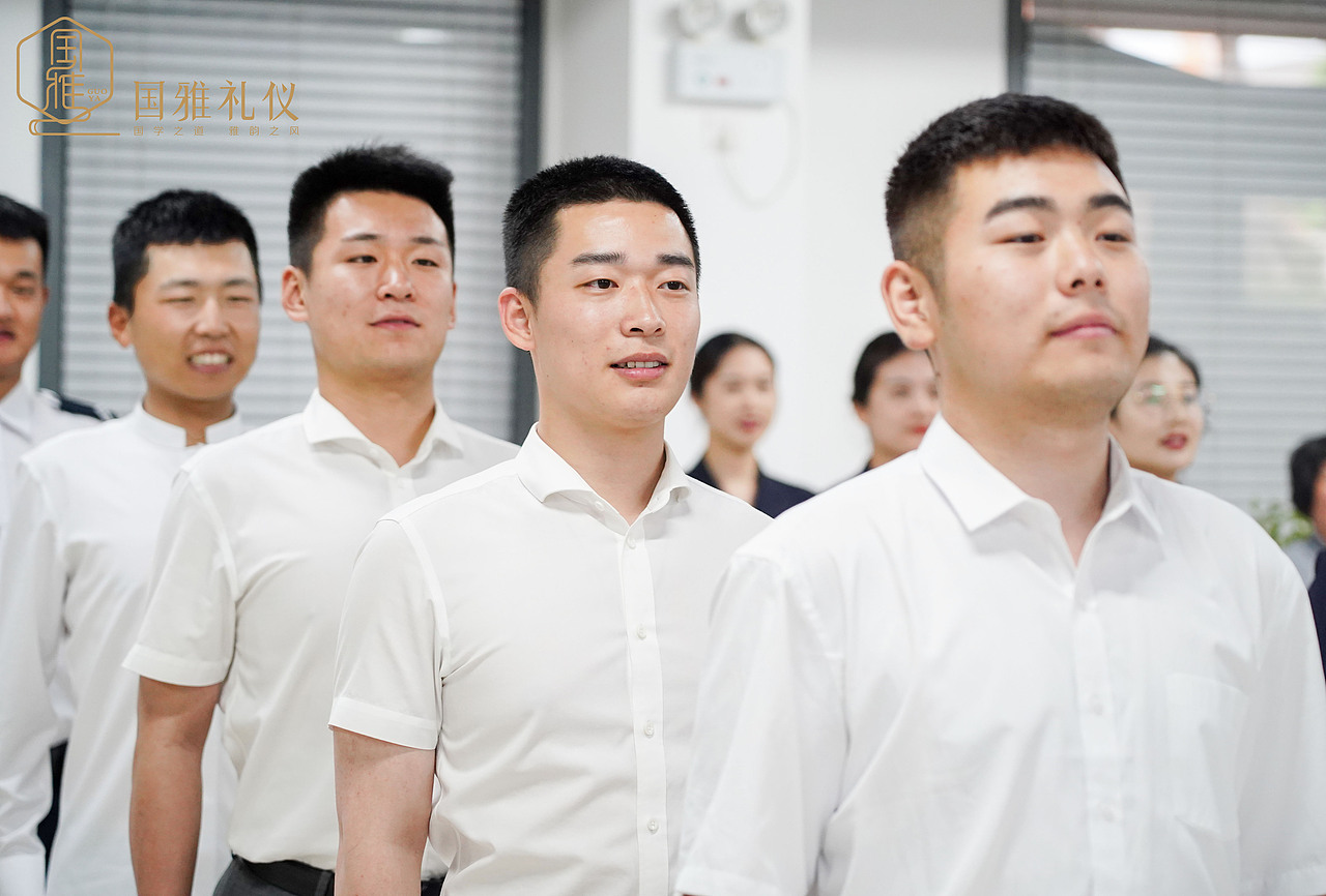 奥正雅园企业培训（图ZMjU1NzAzOTIw） - 人像摄影 - 站酷设计师国雅礼仪原创素材 - 站酷ZCOOL