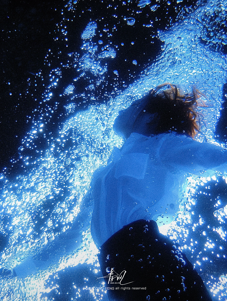 被光击中的少女（图ZMzczMTgzOTgw） - 人像摄影 - 站酷设计师遇见青风原创素材 - 站酷ZCOOL