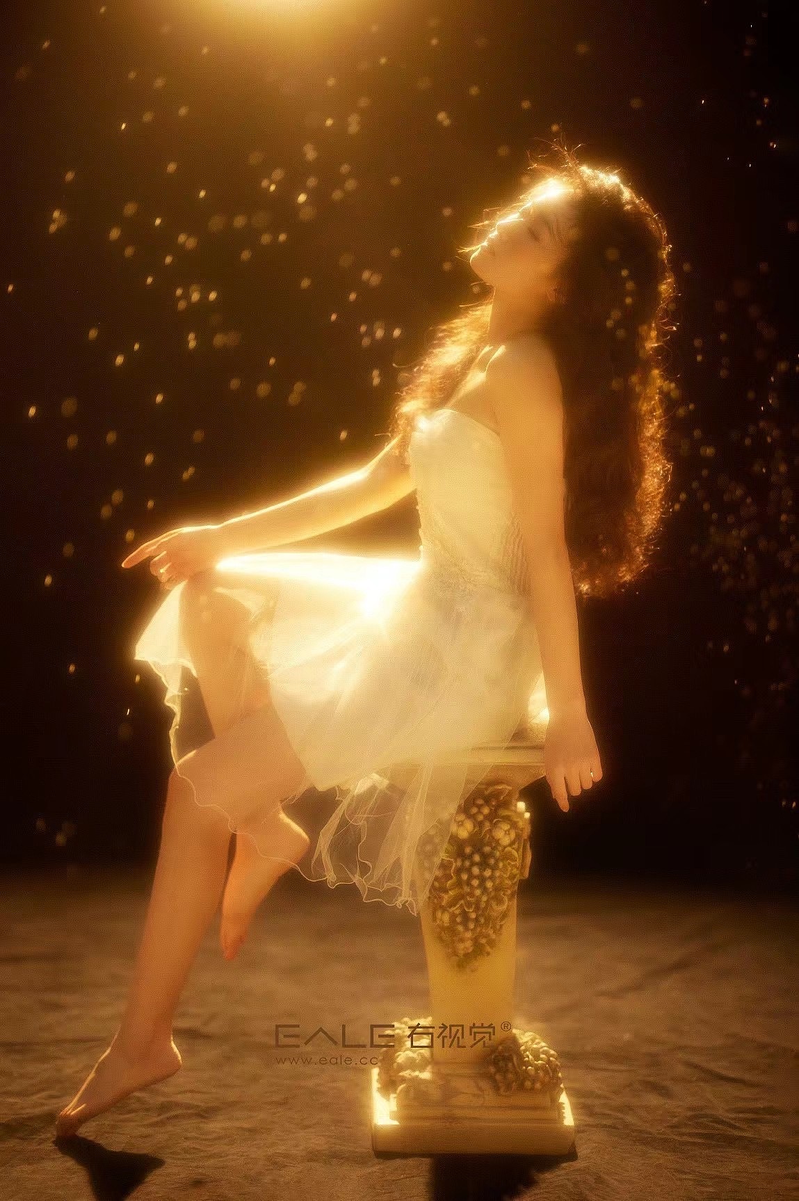 【右视觉摄影】发光少女[爱心][爱心]