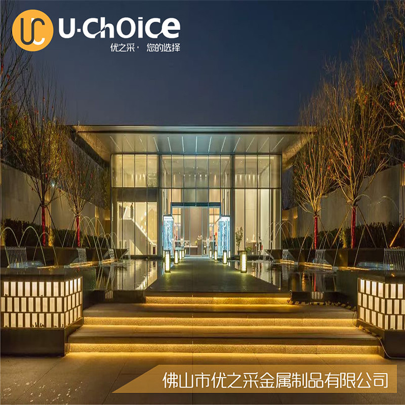 独具特色的中建中铁-未来视界，不锈钢镜面蜂窝板吊顶