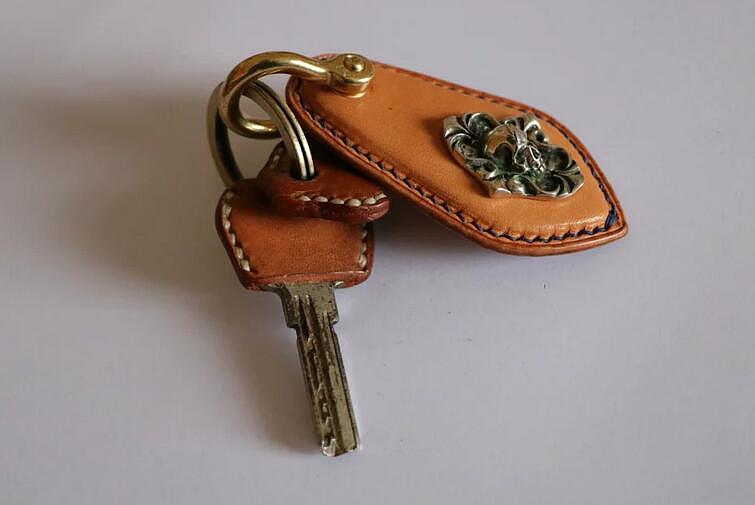 手工植鞣牛皮钥匙扣