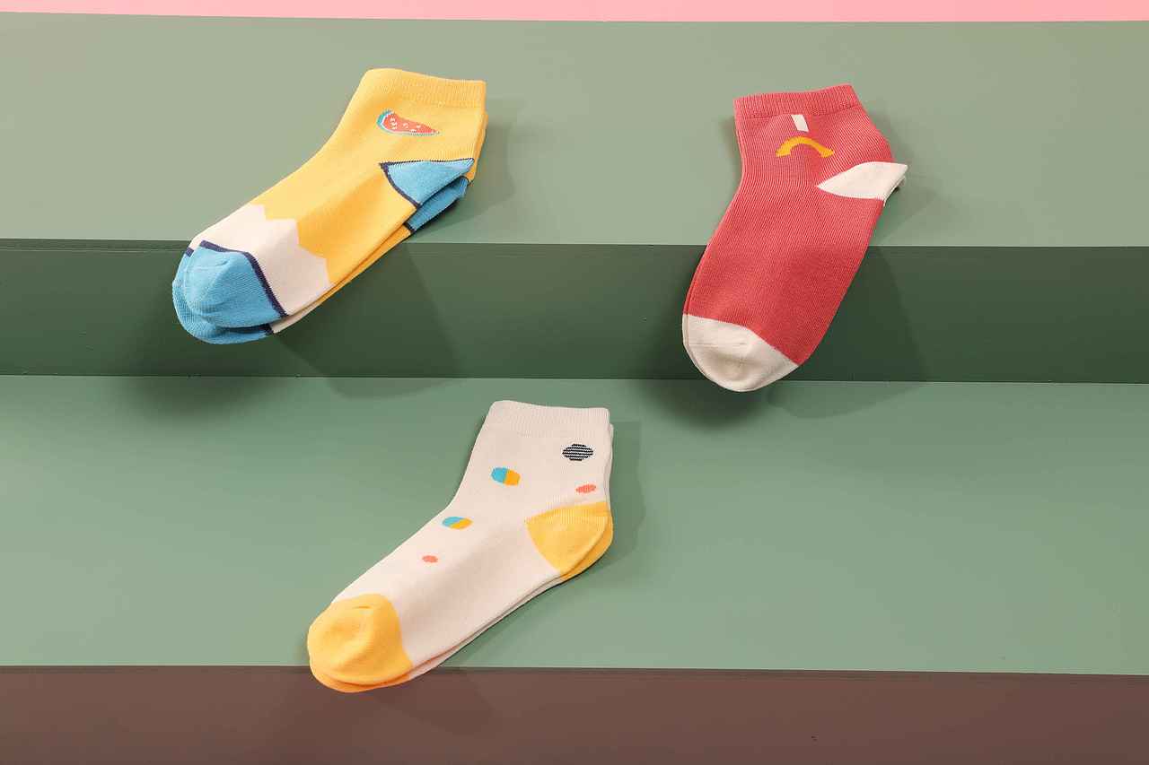 襪子靜物拍攝（圖ZMjUzNzk2NTQ0） - 產(chǎn)品攝影 - 站酷設(shè)計師奔月的兔子原創(chuàng)素材 - 站酷ZCOOL