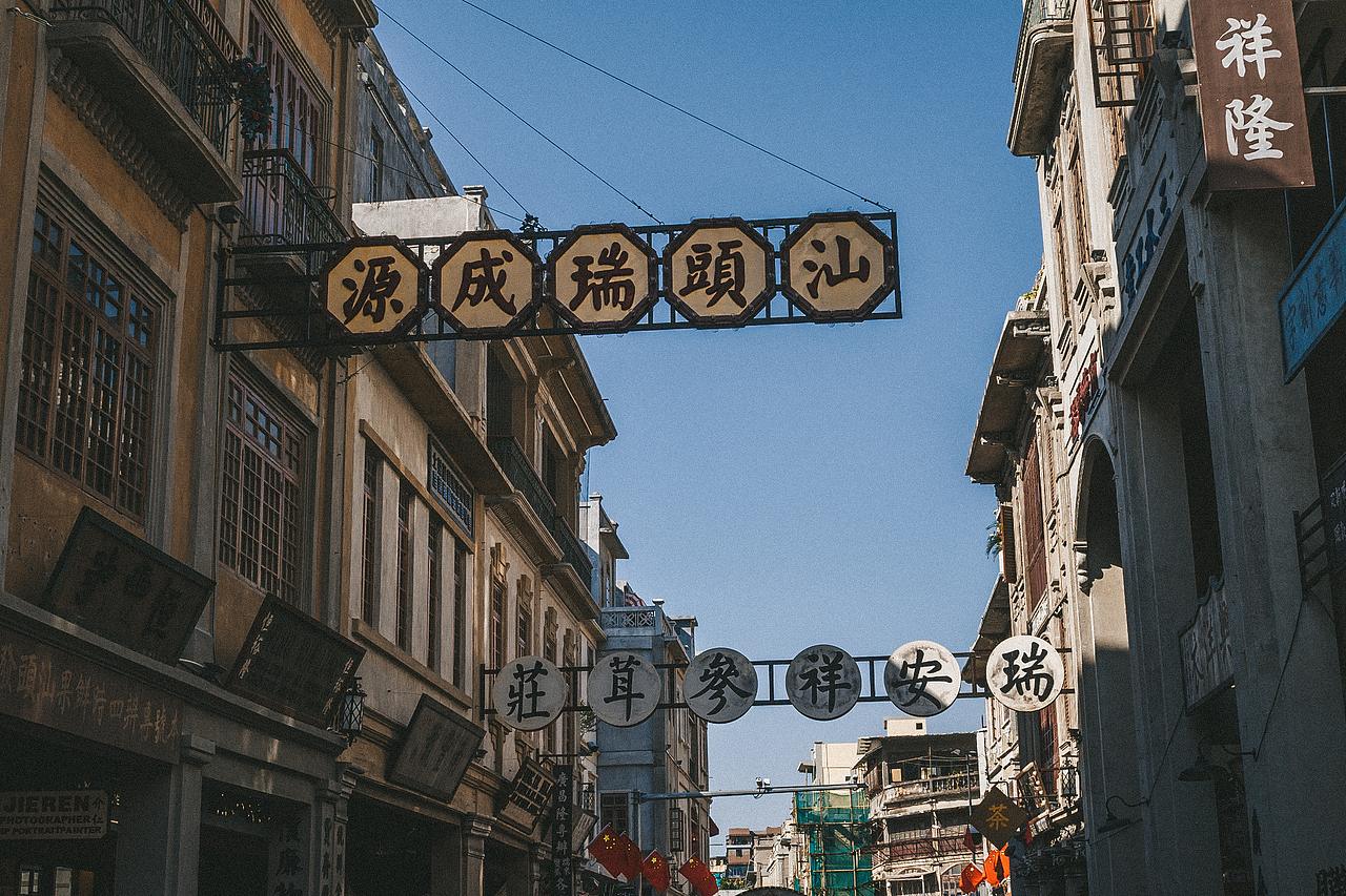 【旅行瞬间】丨市井百态，寻常人间（图ZMjczNjQyMjc2） - 人文/纪实摄影 - 站酷设计师AndrewLyang原创素材 - 站酷ZCOOL