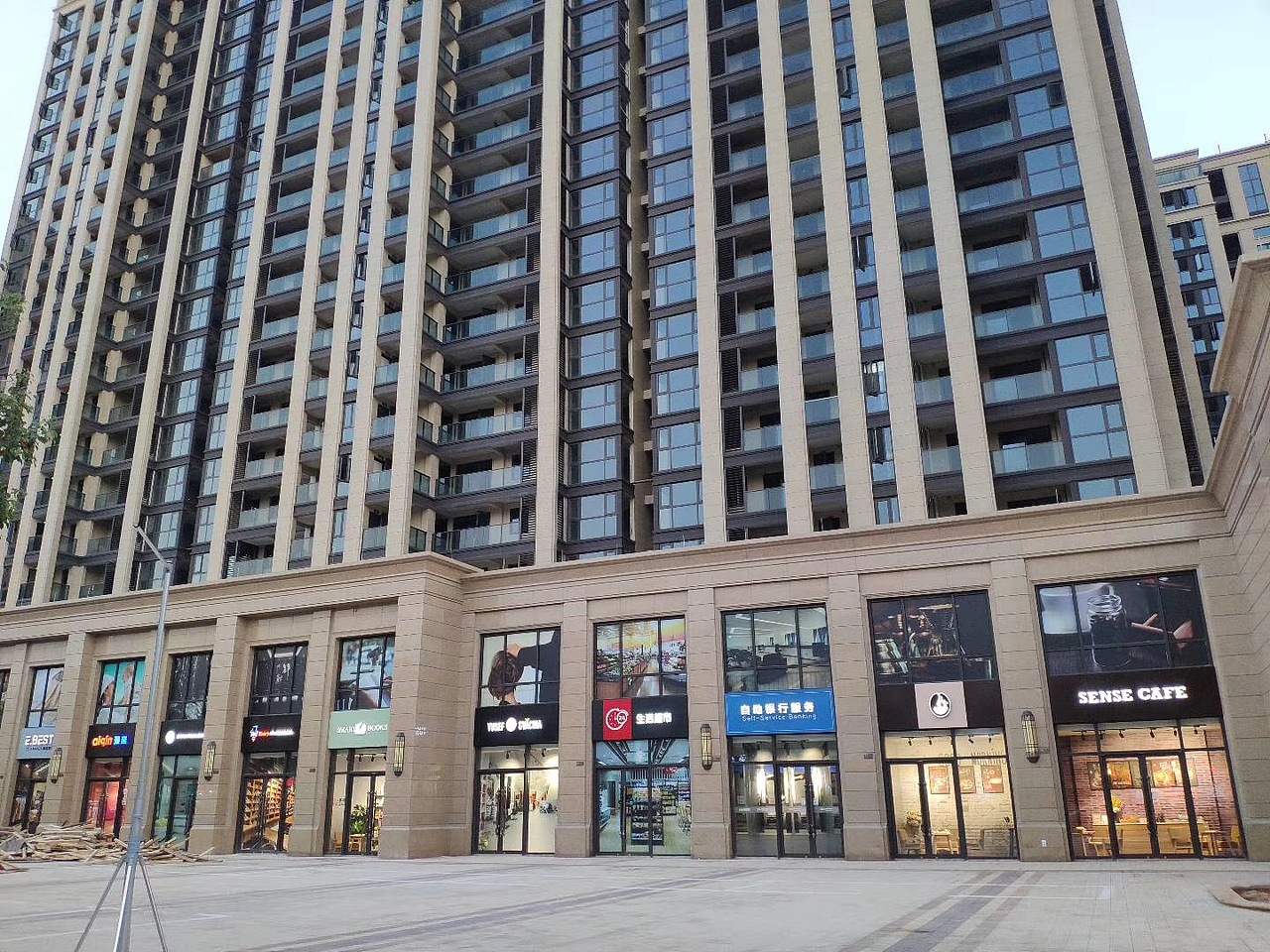 商业街 建筑外观 景深 小区美化 橱窗 3D效果图（图ZMTM2NDg4NDY0） - 建筑/空间 - 站酷设计师3D设计联系我原创素材 - 站酷ZCOOL