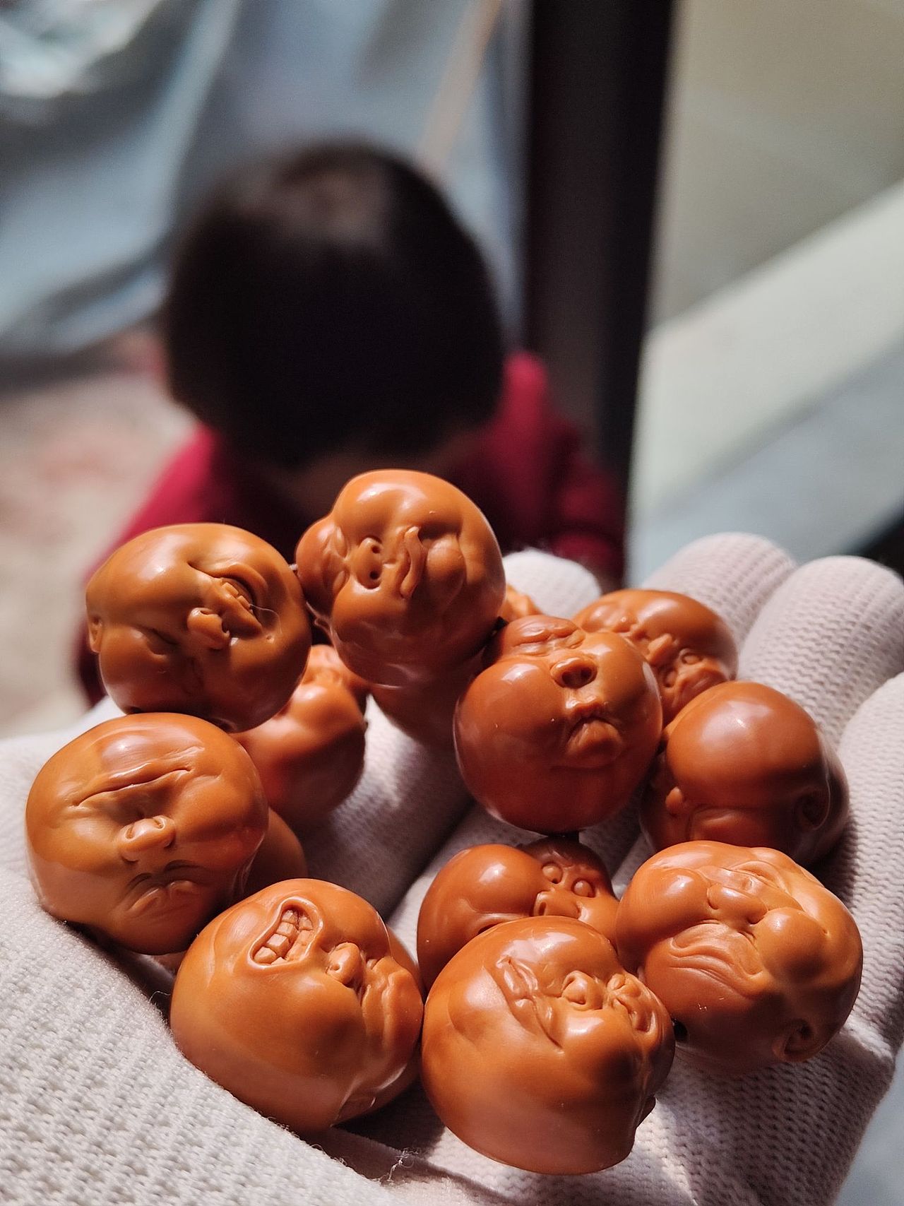 覃投艺核工作室希早核雕作品