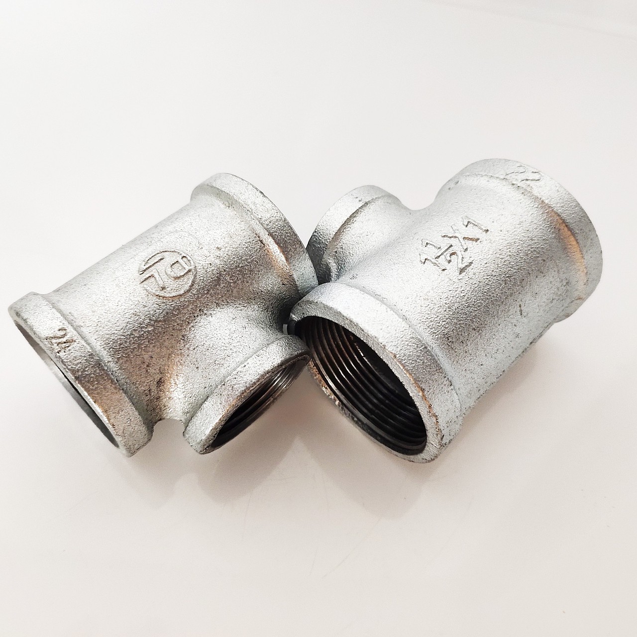 鼎梁玛钢镀锌侧小三通