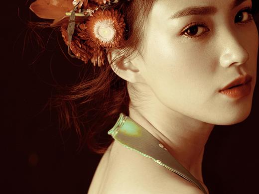 室內(nèi)人像復(fù)古風(fēng)調(diào)色（個(gè)人主頁-ZMzQ5ODk4ODA=） - 人像攝影 - 站酷設(shè)計(jì)師wyrss原創(chuàng)素材 - 站酷ZCOOL