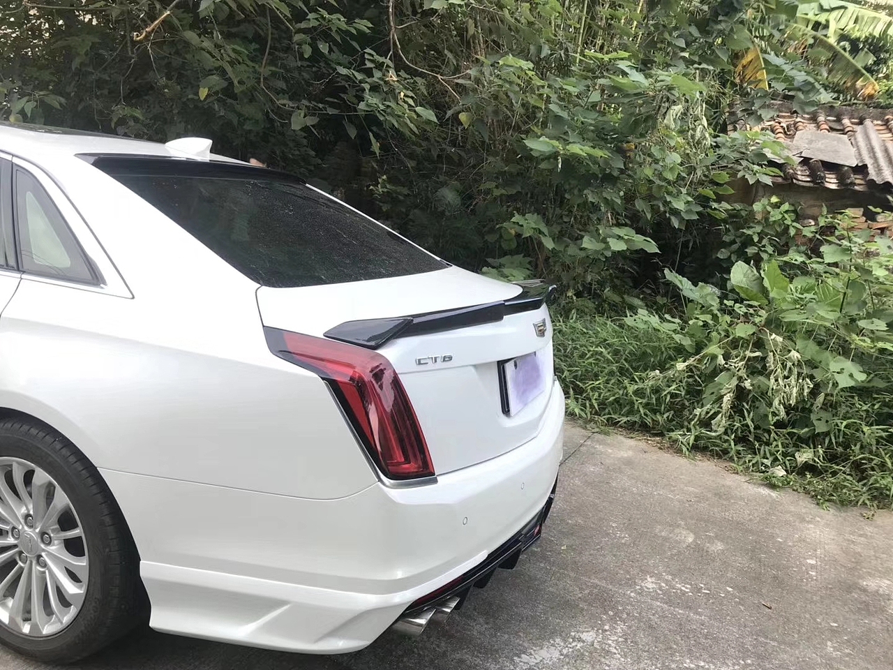 凯迪拉克CT6 升级 改装MT款包围 前唇 侧裙 后唇