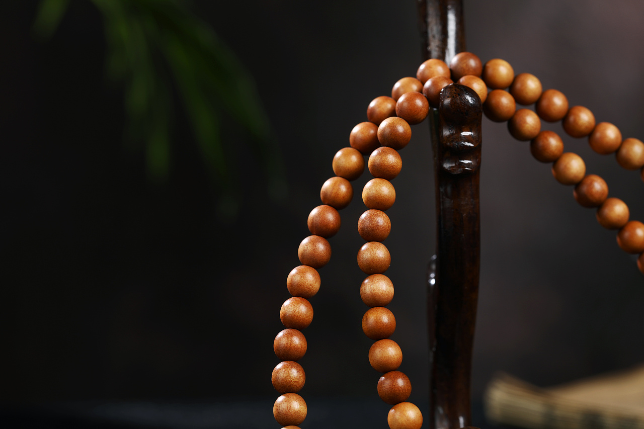 珠宝摄影作品# 老山檀手串|摄影|产品摄影|夏空qx - 原创作品 - 站酷