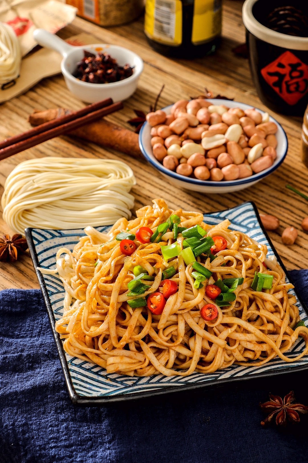 美味拌面,方便速食