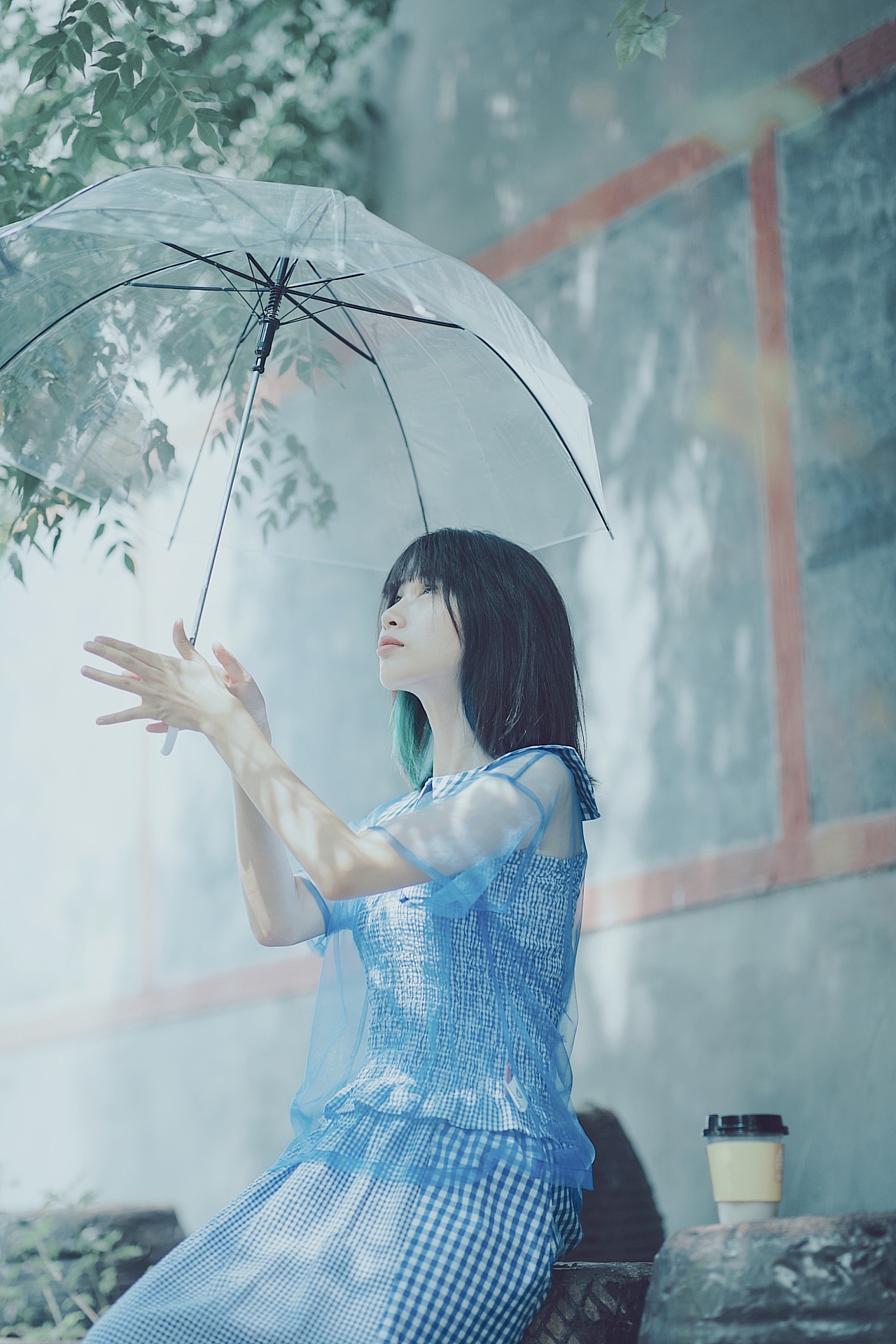 谁说不下雨就不能打伞