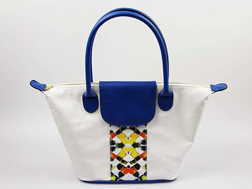 【梦幻三彩】手提包白色（个人主页-ZMzQyNTE5NjA=） - 生活用品 - 站酷设计师嘉德明诚原创素材 - 站酷ZCOOL