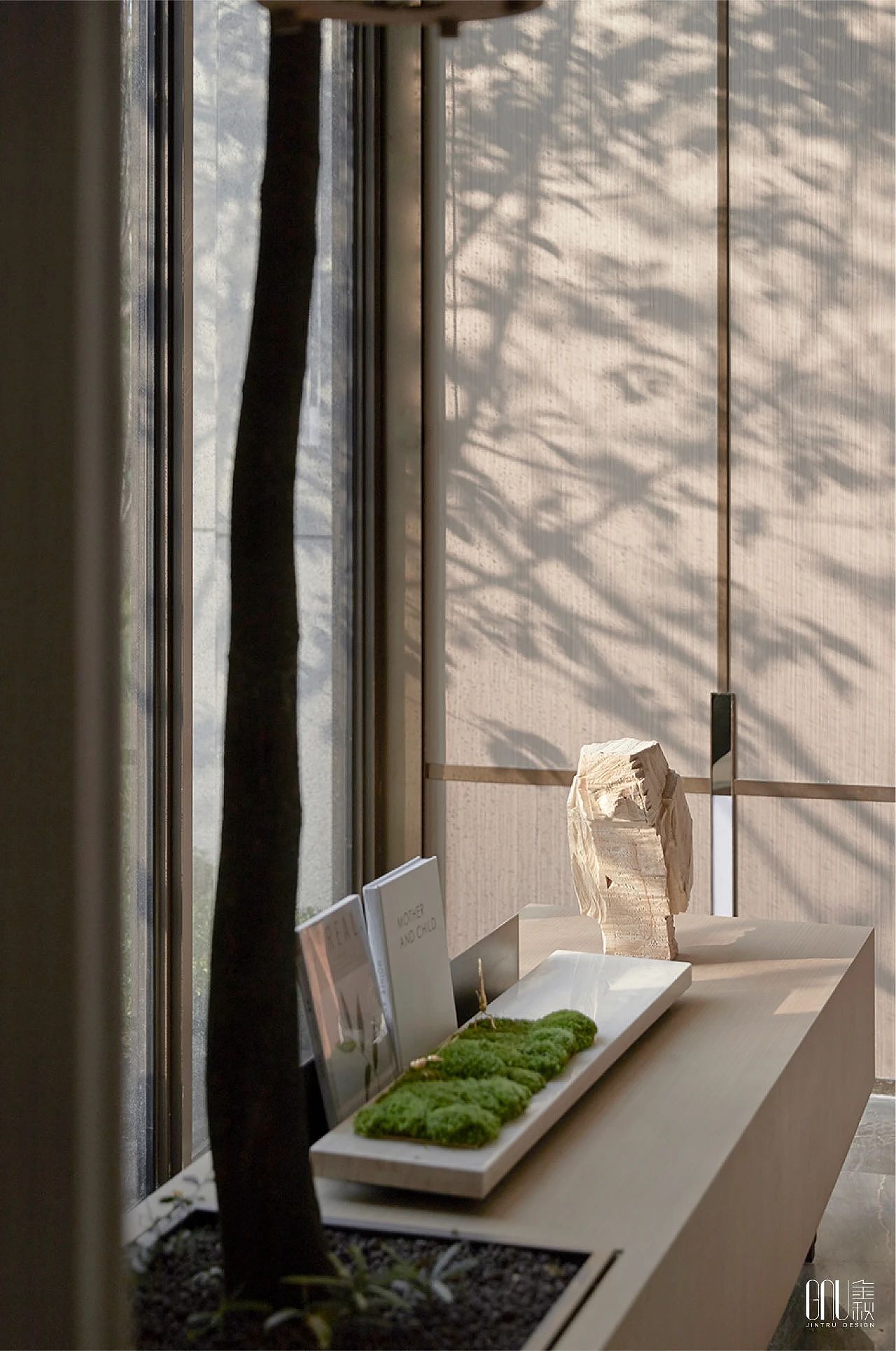 GNU新作 | 西宁万科·公园里销售中心:于林深处听树语