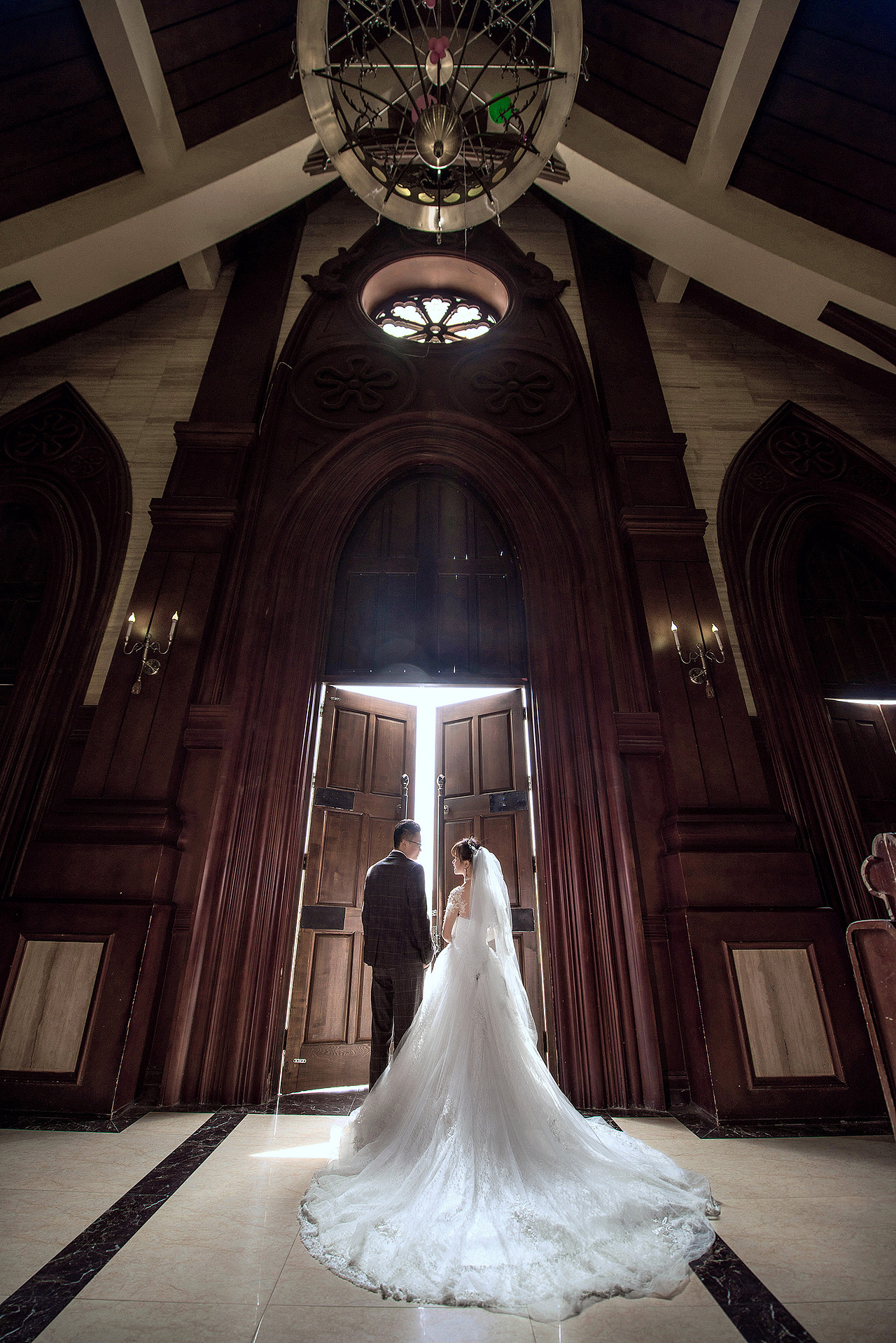 成都诺汐视觉爱情与教堂主题婚纱照