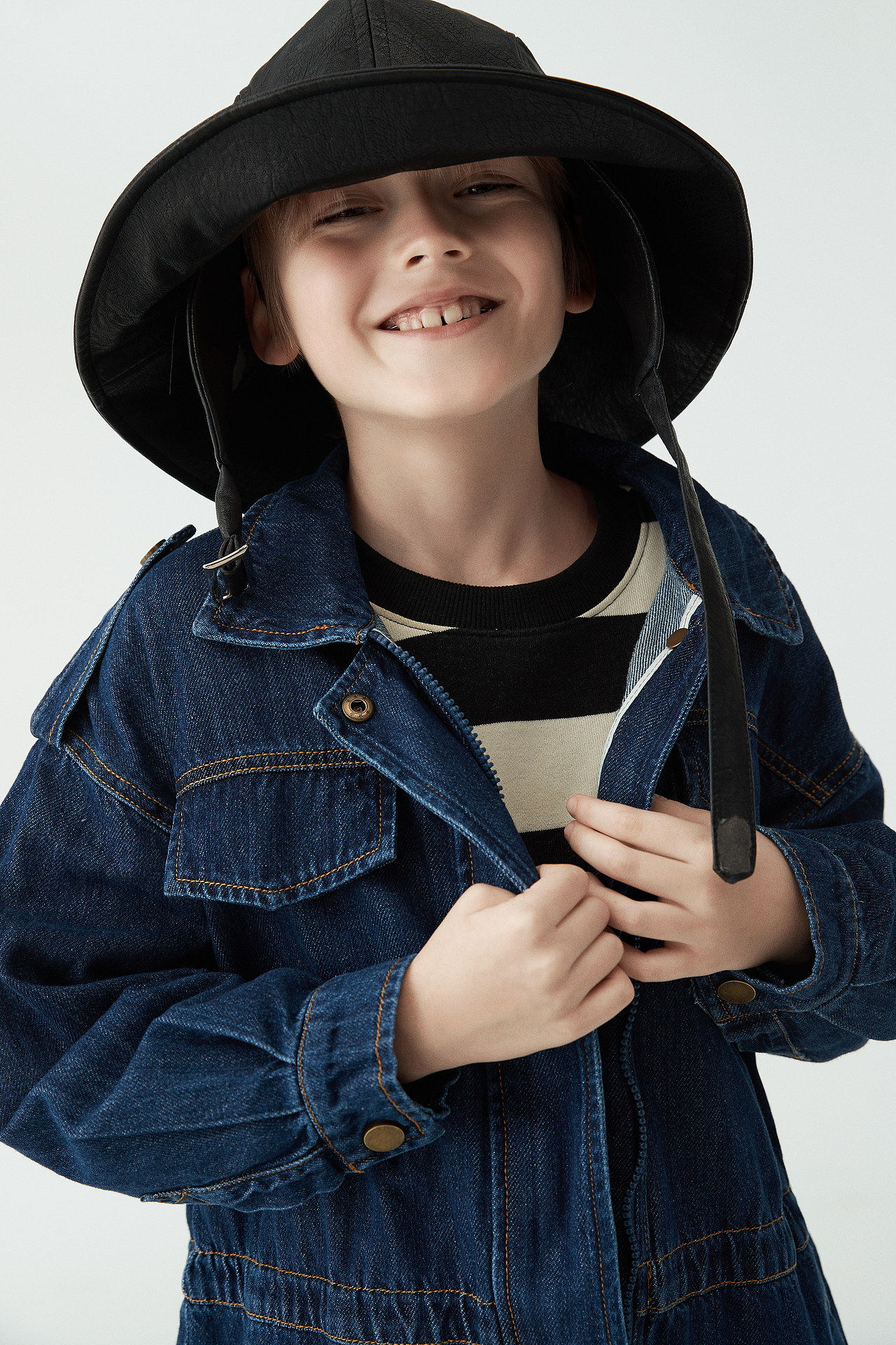 YEK 2021 FW LOOKBOOK 童潮起势（图ZMjY3MjUyNTg0） - 人像摄影 - 站酷设计师ahhno原创素材 - 站酷ZCOOL