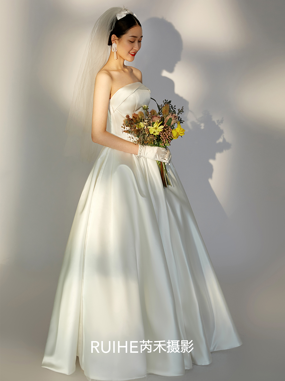 白月光犹如水中的月亮,温柔却又迷离