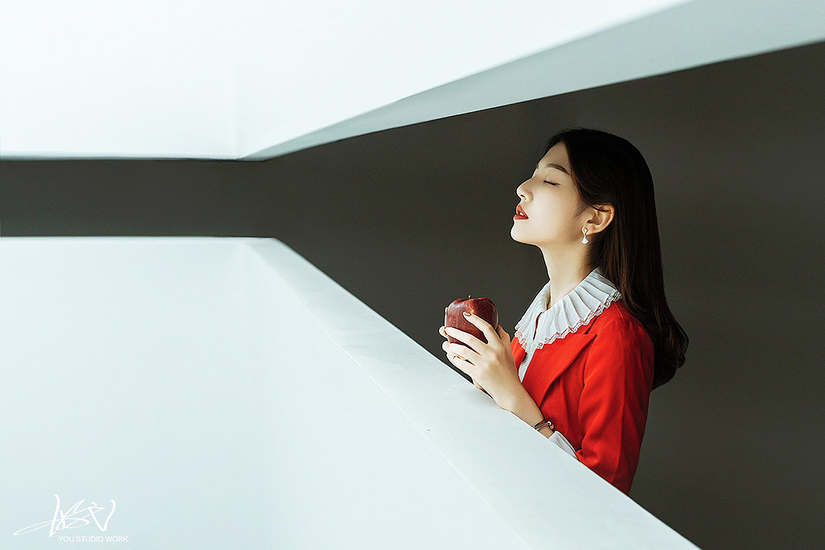 【有映画】Poison（图ZMTE3Mjk2NTg4） - 人像摄影 - 站酷设计师游弋YOUYI原创素材 - 站酷ZCOOL