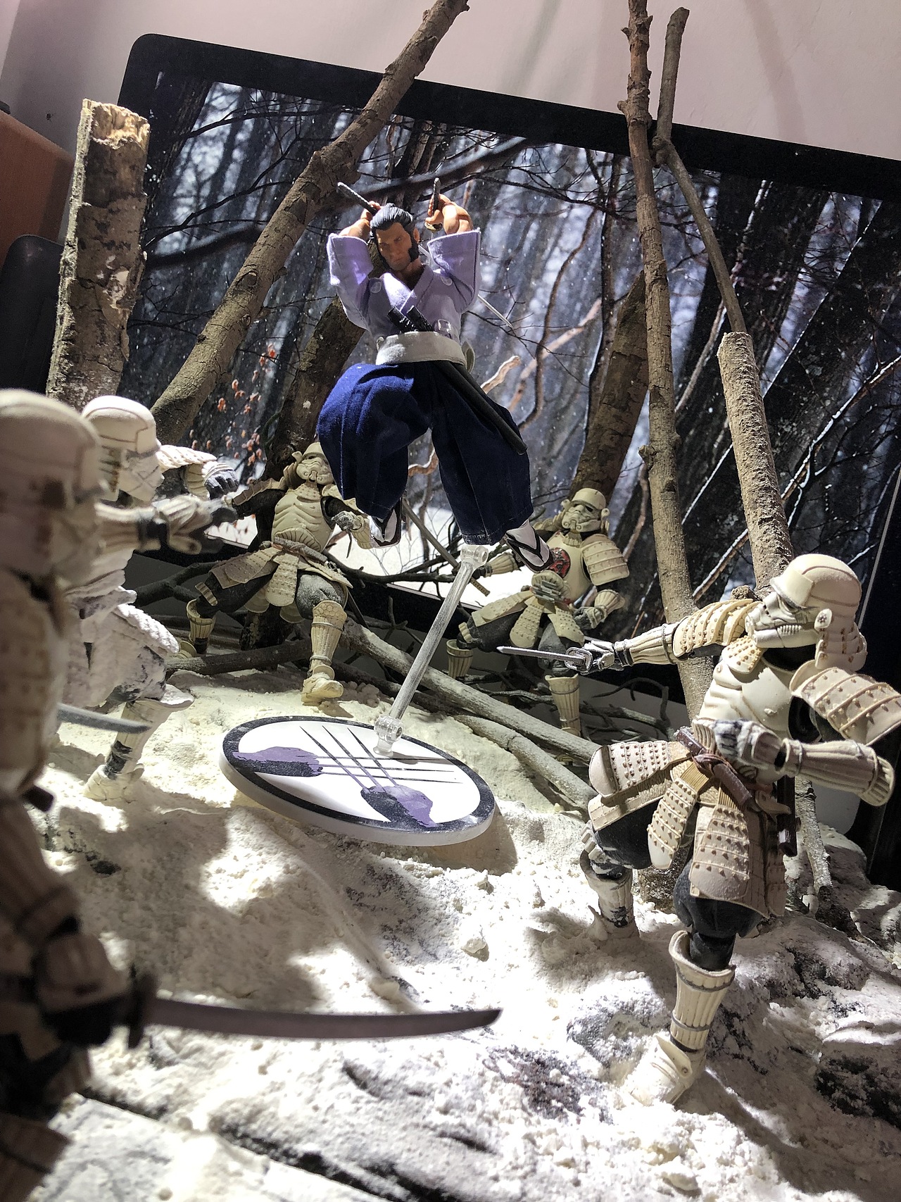 玩具摄影 mezco 武士金刚狼（附带实景拍摄花絮）（图ZMTQ0MDU1OTE2） - 风光摄影 - 站酷设计师玩具人小木原创素材 - 站酷ZCOOL