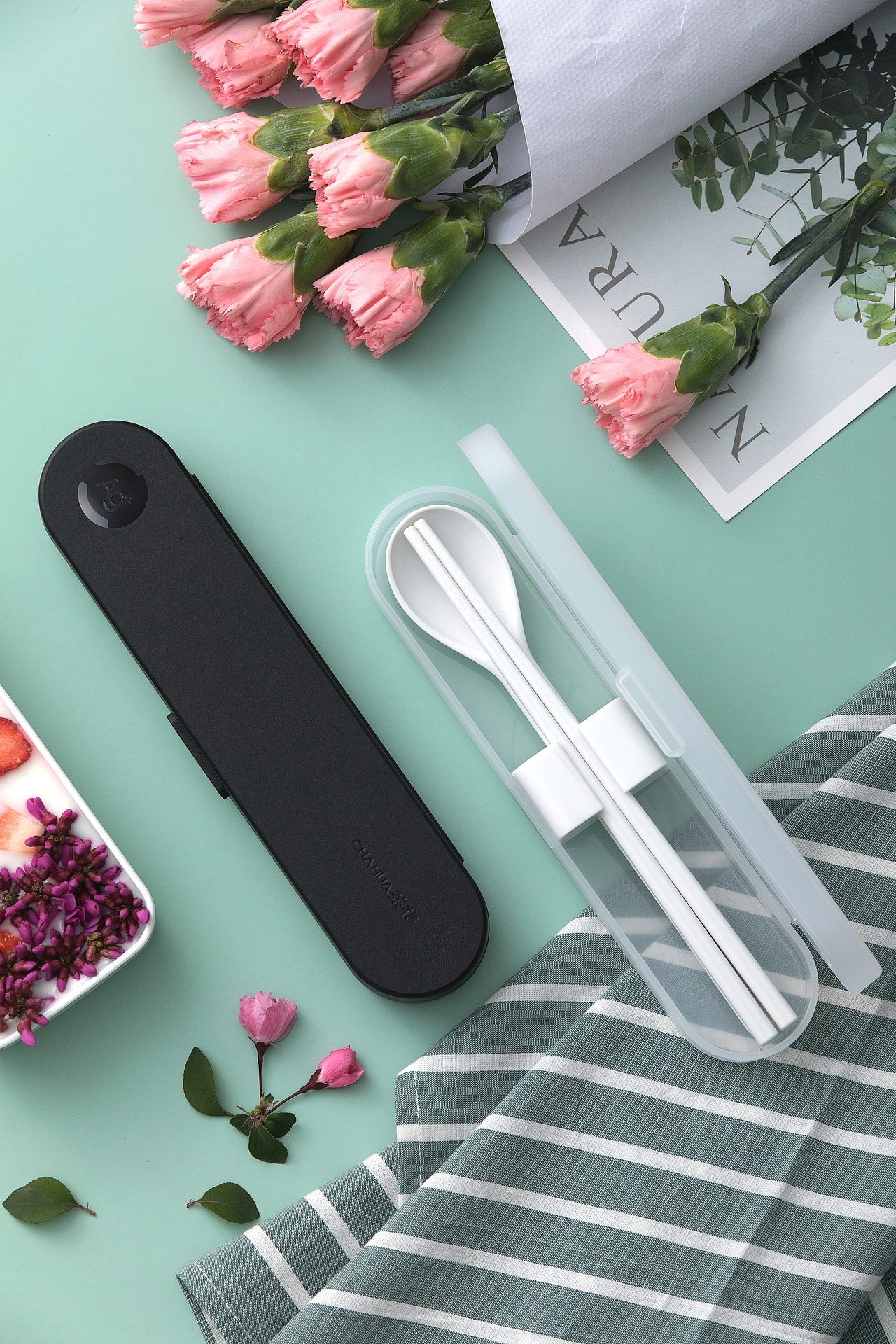 茶花便携餐具套装（图ZMjk0MjMxOTQ4） - 产品摄影 - 站酷设计师刘从坤原创素材 - 站酷ZCOOL