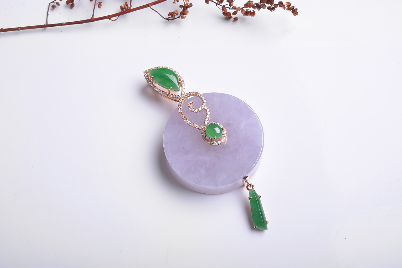 紫罗兰翡翠镶嵌吊坠（图ZMTYzODcxNDA=） - 产品摄影 - 站酷设计师尧尧的珠宝眼原创素材 - 站酷ZCOOL