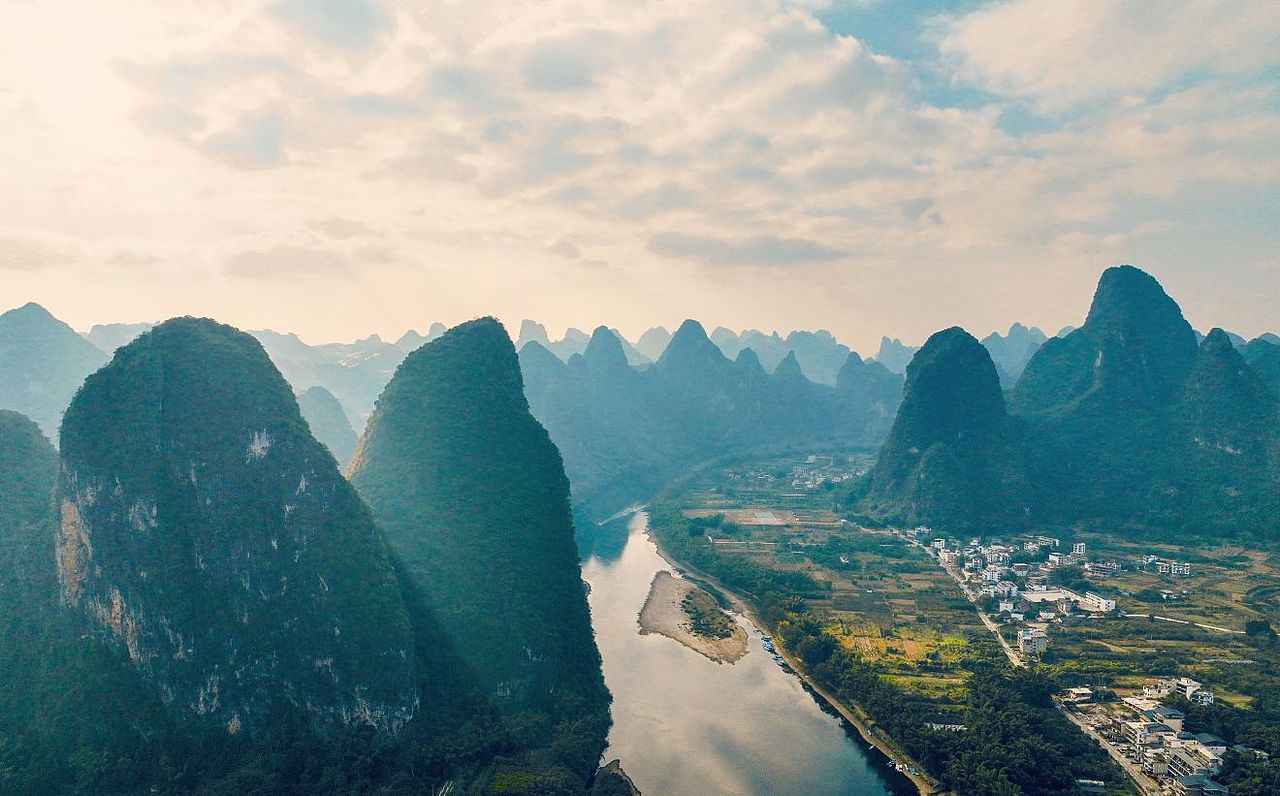 《桂林山水甲天下》（图ZMzQ4MjM5NzYw） - 风光摄影 - 站酷设计师摄影师王东航原创素材 - 站酷ZCOOL