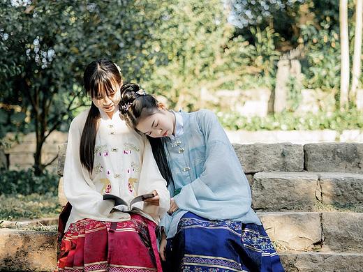 【鳳禧堂】金角大王銀角大王漢服（個(gè)人主頁(yè)-ZNDE1MjMzMjg=） - 人像攝影 - 站酷設(shè)計(jì)師shilouette原創(chuàng)素材 - 站酷ZCOOL