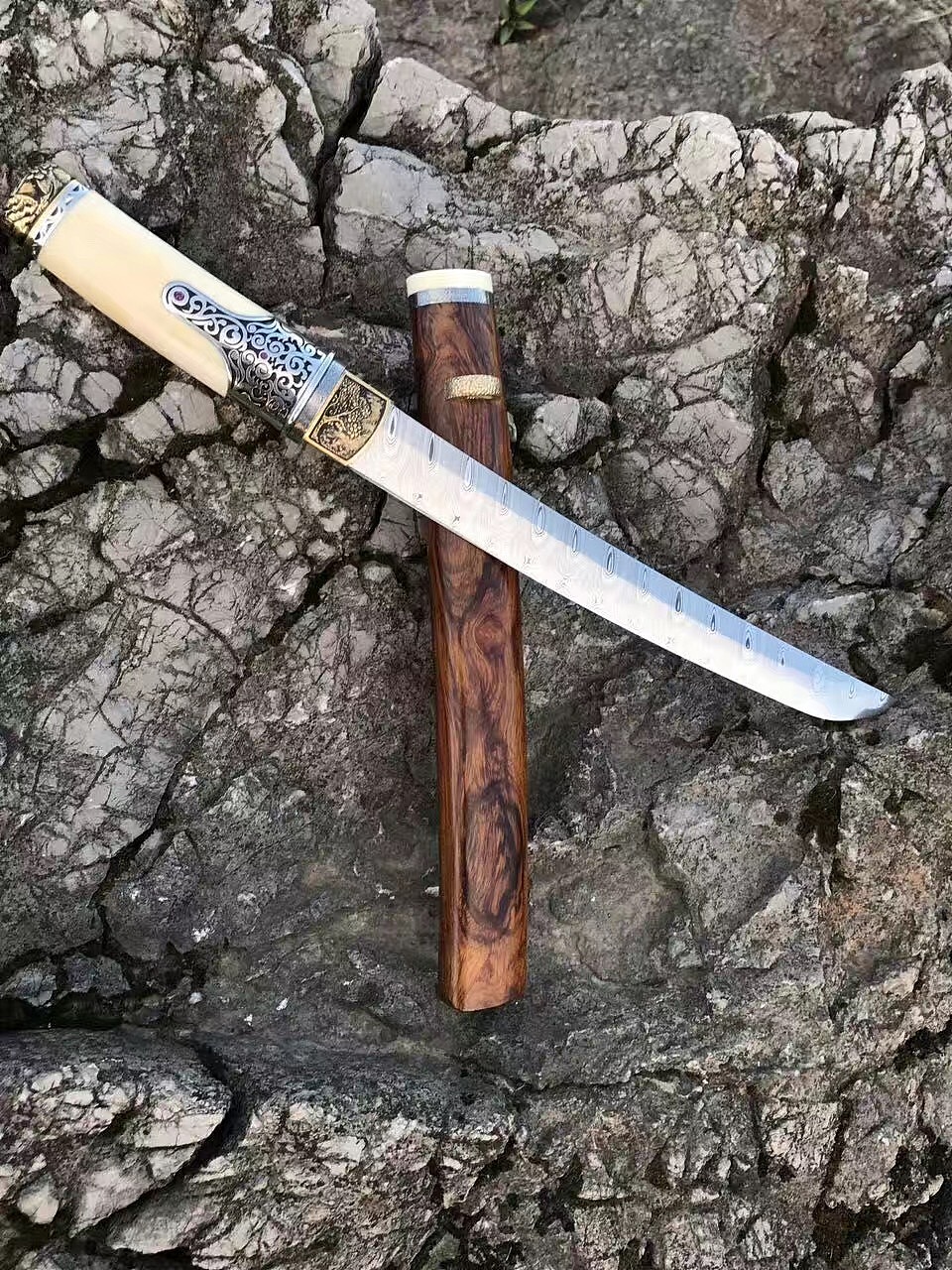 莫干剑圆月弯刀