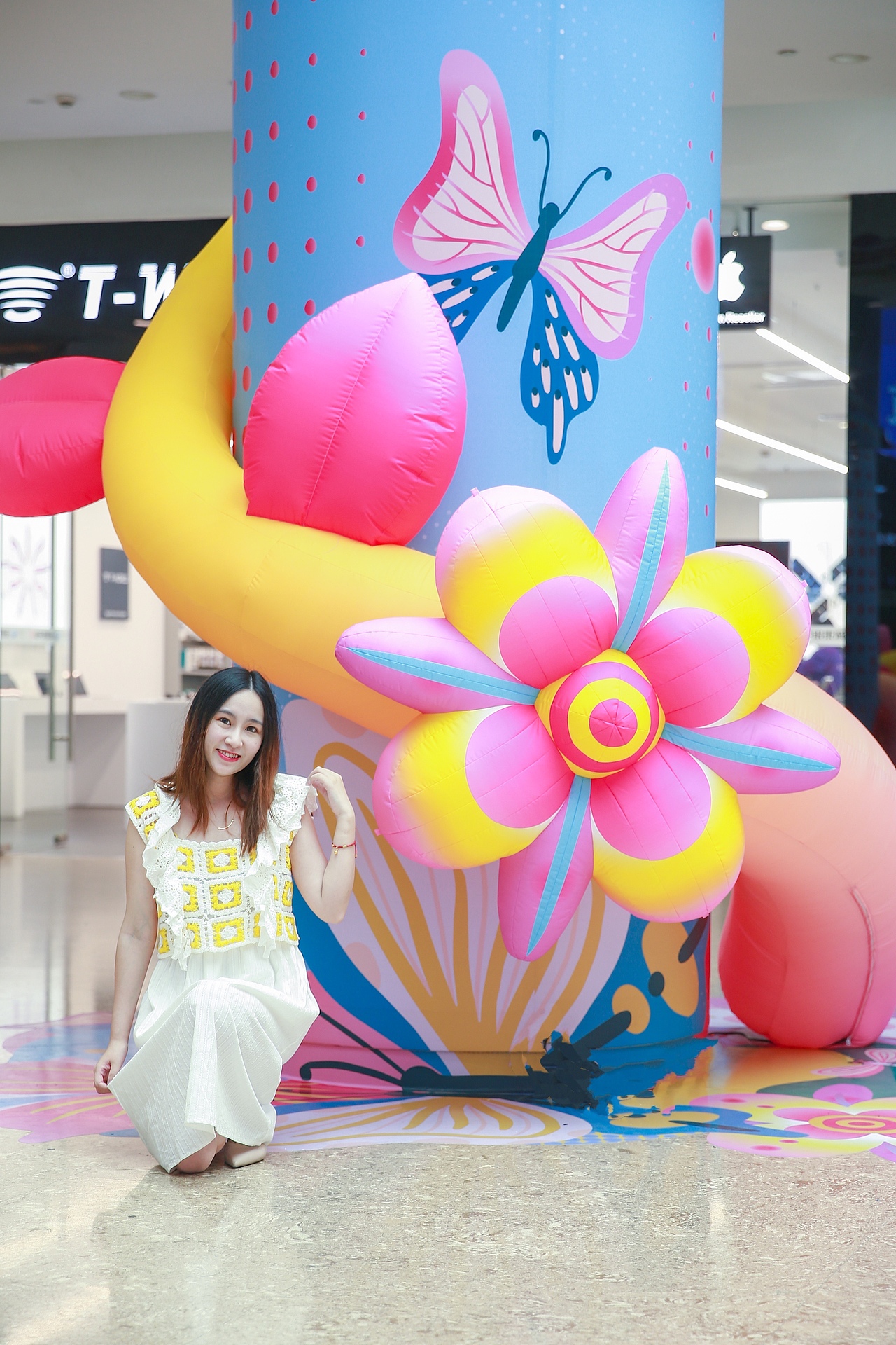 大明气模——杭州银泰城花朵气模