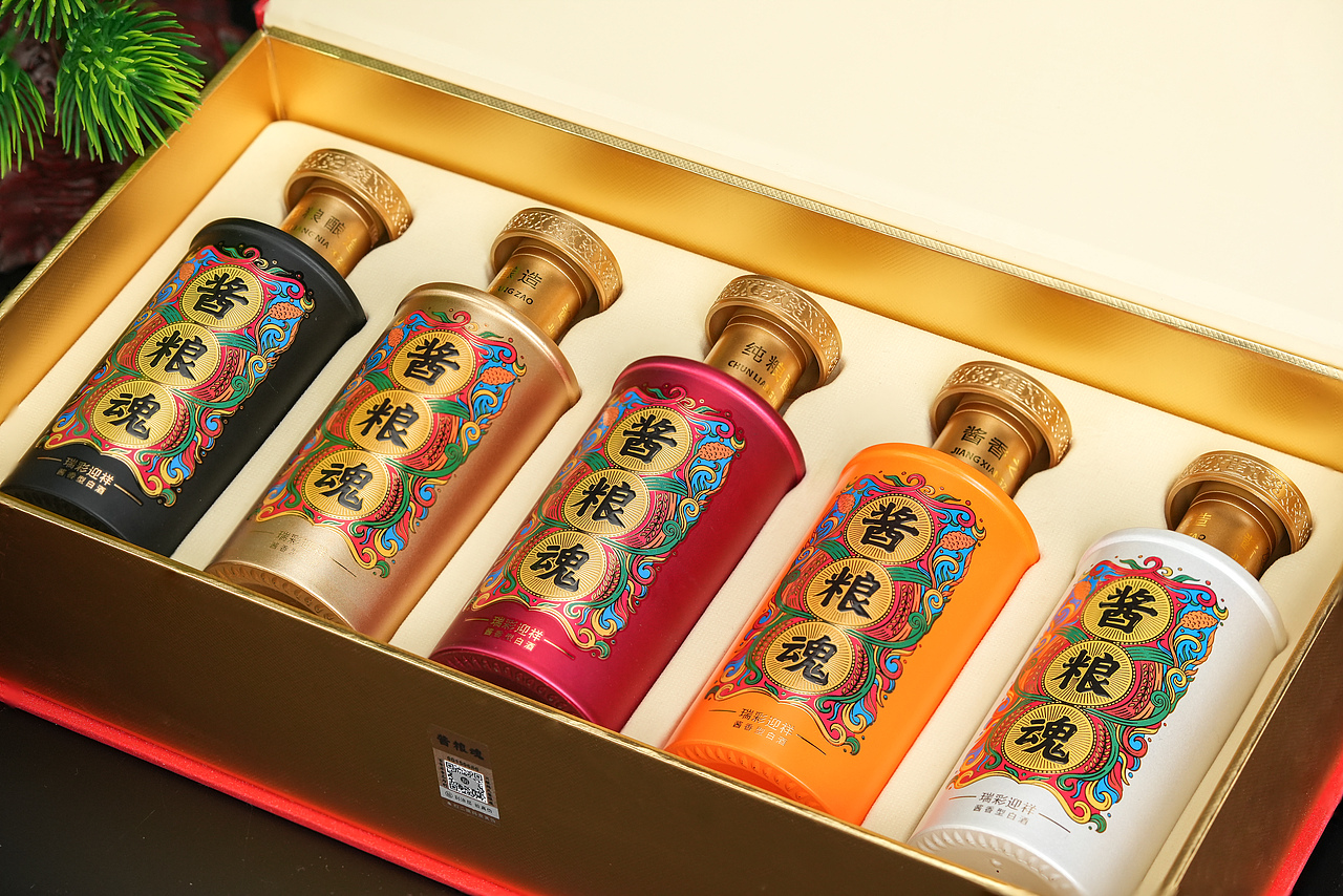 白酒拍摄丨瑞彩迎祥五连瓶 包装展示  